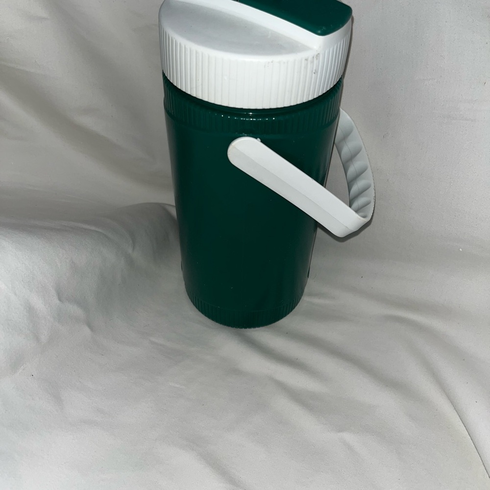 PM010826 THERMOS 1.4 LITER JUG 1996, Hunter Green/Teal, Carrying Handle Flip Lid